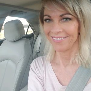 Meet your Posher, Janis